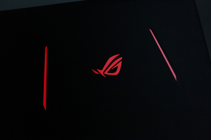 AMD銳龍3A游戲信仰 華碩S7ZC玩家國度ROG游戲本評測