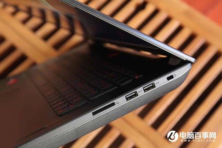 AMD銳龍3A游戲信仰 華碩S7ZC玩家國度ROG游戲本評測