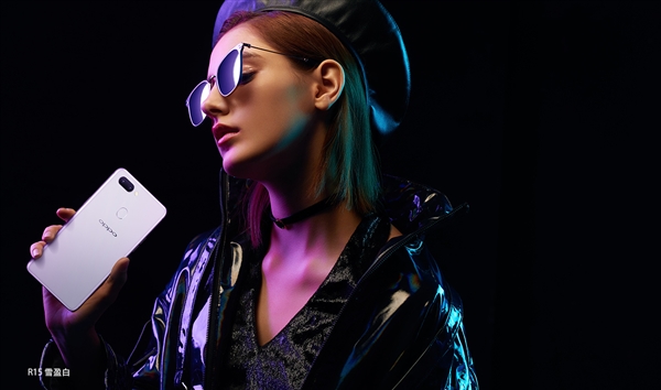 OPPO官方宣布OPPO R15開(kāi)啟預(yù)售，售價(jià)2999元