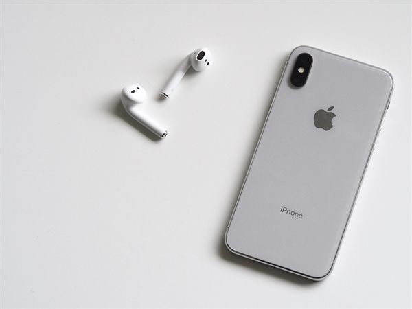 蘋果刺激銷量：iPhone 8/X新配色殺到