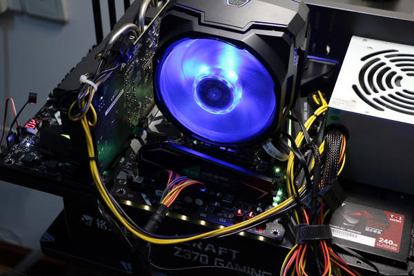 Inel酷睿i7 8700K超頻教程 i7 8700K怎么超頻？