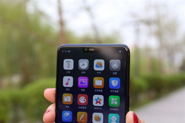 OPPO R15全面評測 最超值的異形全面屏!