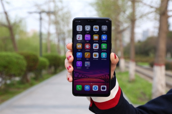 OPPO R15全面評測 最超值的異形全面屏!