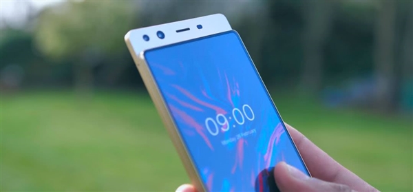 國產真全面屏手機MIX4亮相：設計真討巧！