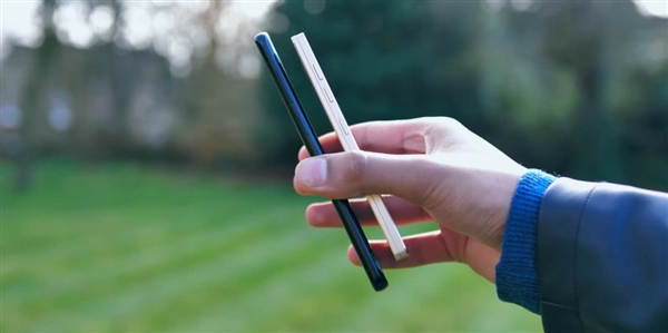 國產真全面屏手機MIX4亮相：設計真討巧！