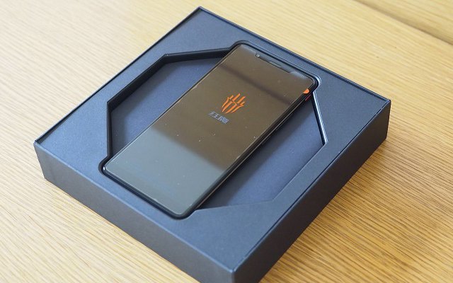 炫酷不浮夸 努比亞紅魔游戲手機圖賞