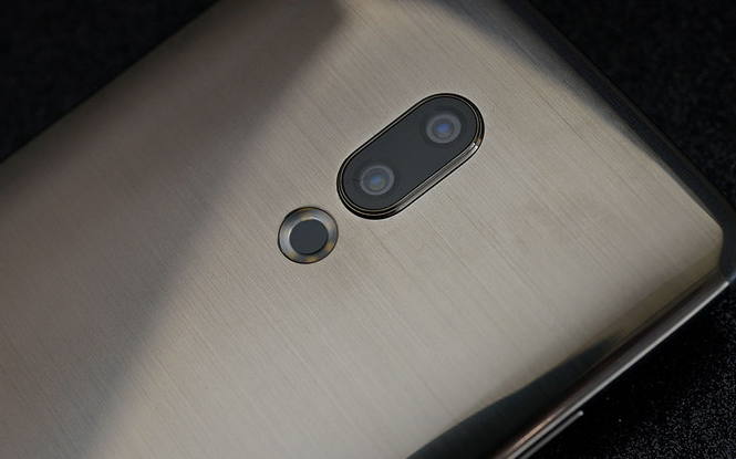 1524451428836014.png 魅族15Plus真機(jī)開箱圖賞與評測