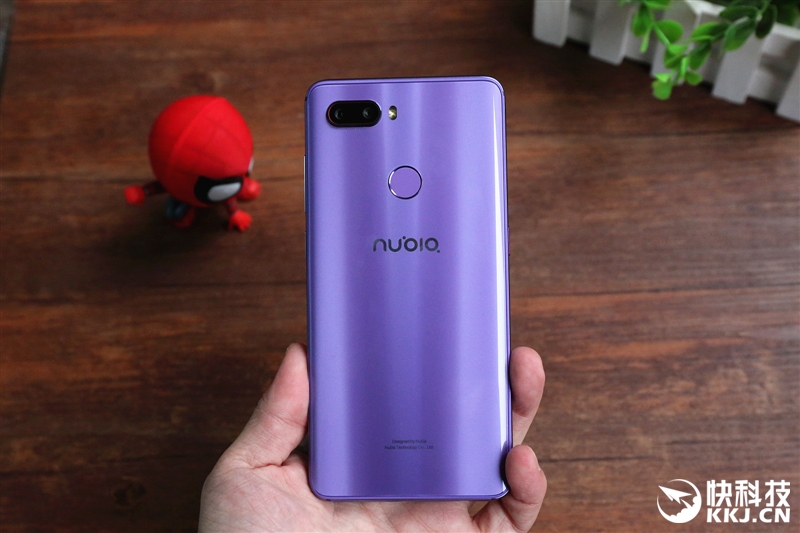 1799元起！努比亞Z18mini評測：3D曲面玻璃+2400萬像素