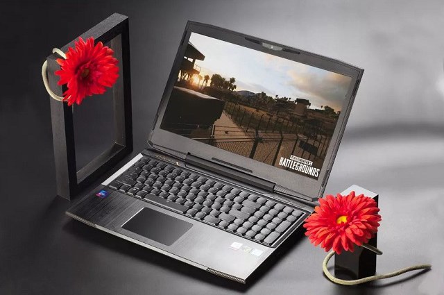 機械革命X8Ti游戲筆記本評測 八代U搭配新模具