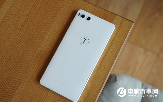 堅果R1白色和黑色哪個好看？堅果R1黑白雙色對比