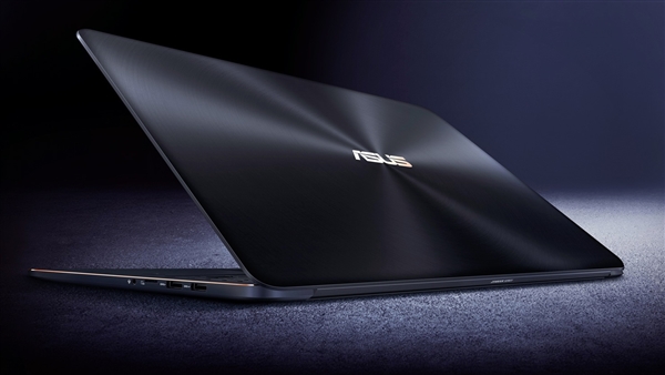 華碩ZenBook Pro 15超輕薄本升級：18.9毫米硬塞六核i9