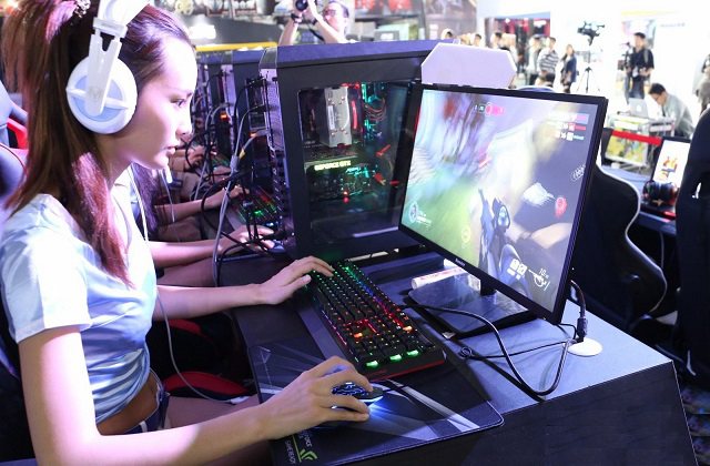 6000元電競(jìng)游戲電腦配置推薦  六核獨(dú)顯帶顯示器