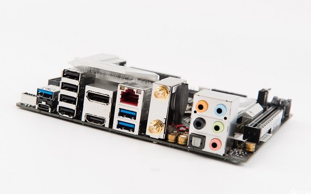 主板怎么選？小白裝機電腦主板選購技巧 通俗易懂！