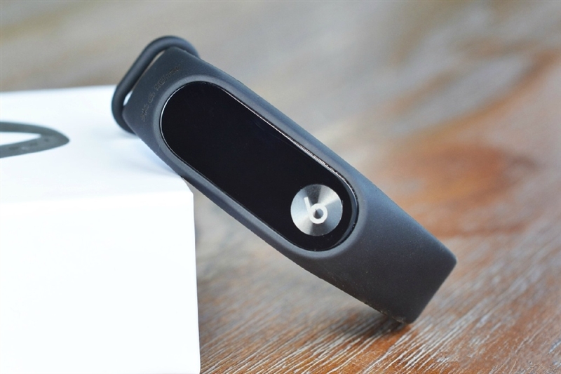 小米手環3評測：大屏幕+50米防水 續航超20天！