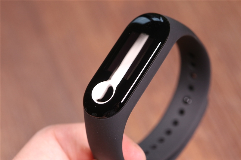 續航超20天!小米手環3評測:大屏幕+50米防水