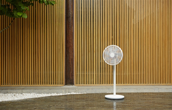智米自然風風扇發布:支持小愛/內置電池續航20小時