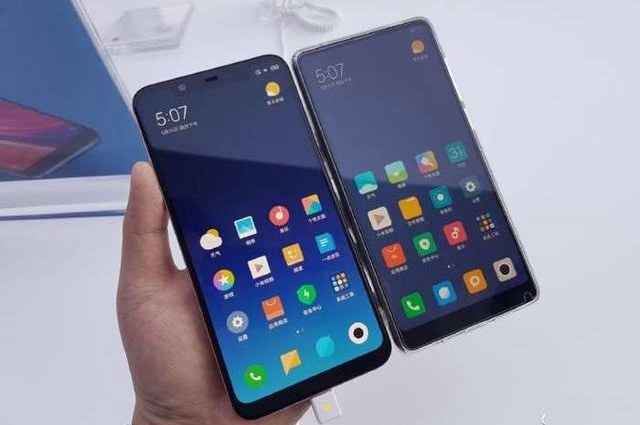 小米MIX2S和小米8區別對比 小米8和MIX2S哪個好？