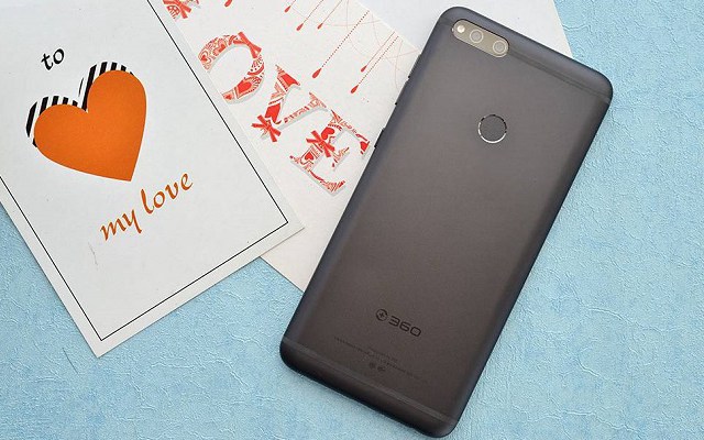 全面屏金屬機(jī)身手機(jī)有哪些 6款適合打游戲的金屬手機(jī)推薦