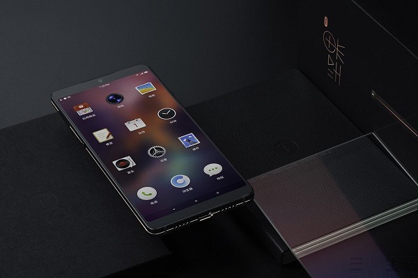 堅果Pro 3或將于8月亮相：美人尖+驍龍710