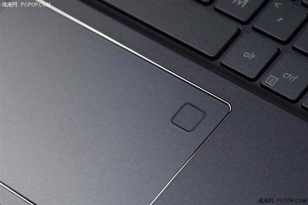 華碩暢370驍龍本上手:隨時連網 超長續航