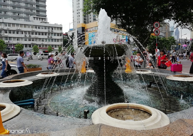 榮耀9i和紅米Note5哪個(gè)好 榮耀9i和紅米Note5對比評測