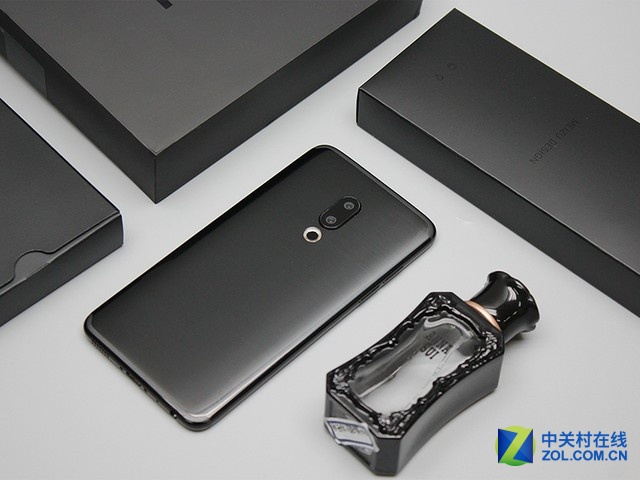 暑假出游拍照手機(jī)怎么選 我就看好這四款