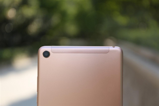 售價1099元的小米平板4值得買嗎？小米平板4全面評測