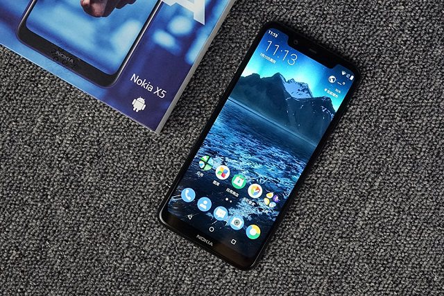 諾基亞X5全面屏手機，售價999元起 更具性價比