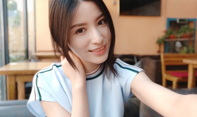 小米Max3和小米8SE哪個好?小米8SE對比MAX3區別