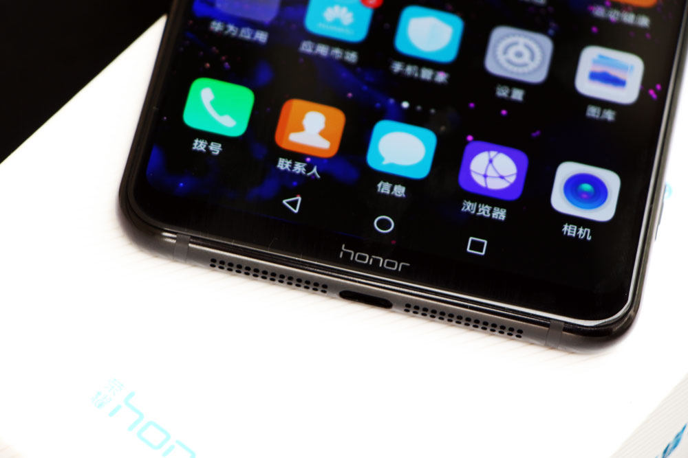 榮耀Note10幻夜黑開箱圖賞 不只是大屏(4/10)