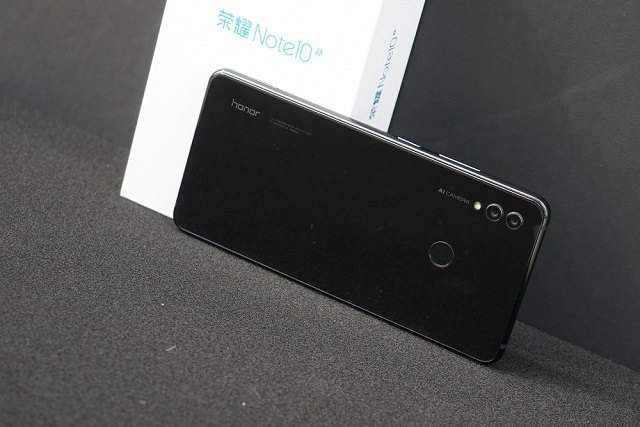 小米Max3和榮耀Note10哪個(gè)好 榮耀note10對比小米max3區(qū)別