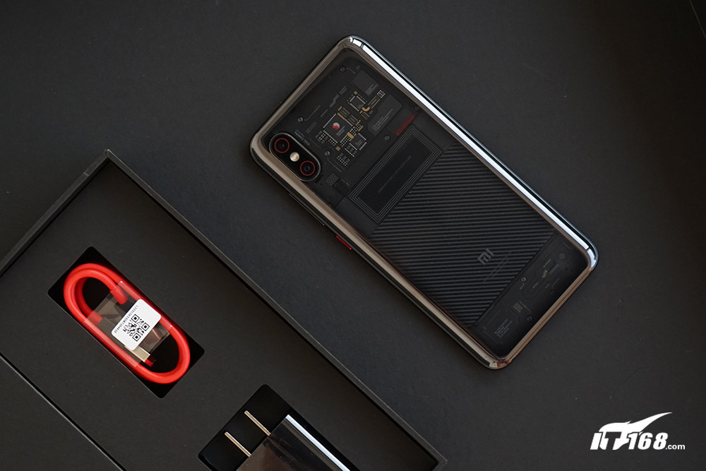 值得2個月等待 小米8透明探索版開箱圖賞(18/18)