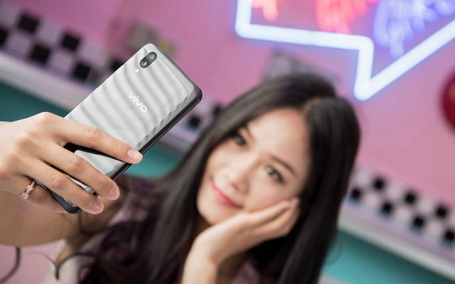 2018年6款高顏值手機推薦 好看又好用的手機推薦