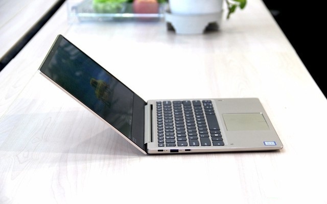 R5-2500U和i5-8250U哪個好？銳龍5-2500U對比i5-8250U區別