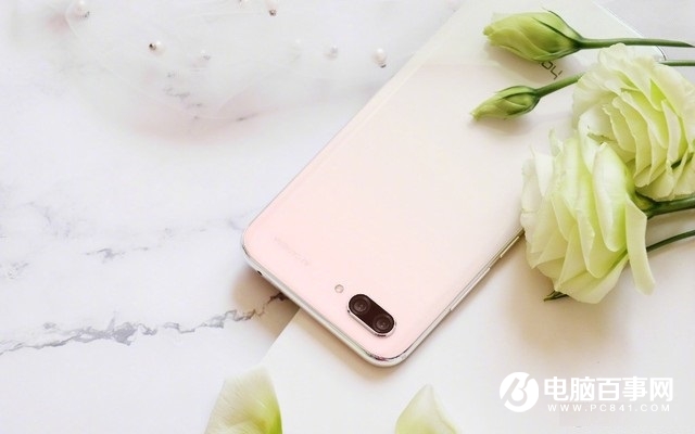 榮耀10GT鈴蘭白圖賞 外觀簡潔大方