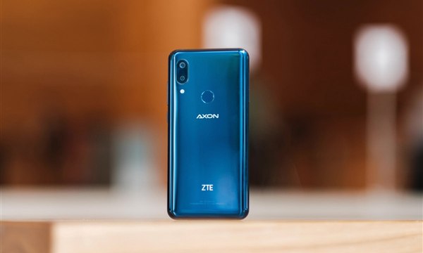 中興AXON 9 Pro發布：劉海全面屏 驍龍845雙攝