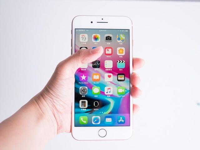 蘋果iPhone8對比iPhone8 Plus圖賞 簡約高顏值