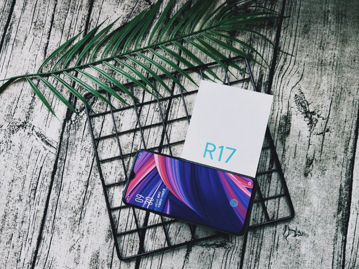 OPPO R17流光藍開箱圖賞 幻色漸變非常吸睛