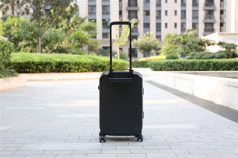 年輕人第一款安全旅行箱 小米90分智能解鎖旅行箱評測