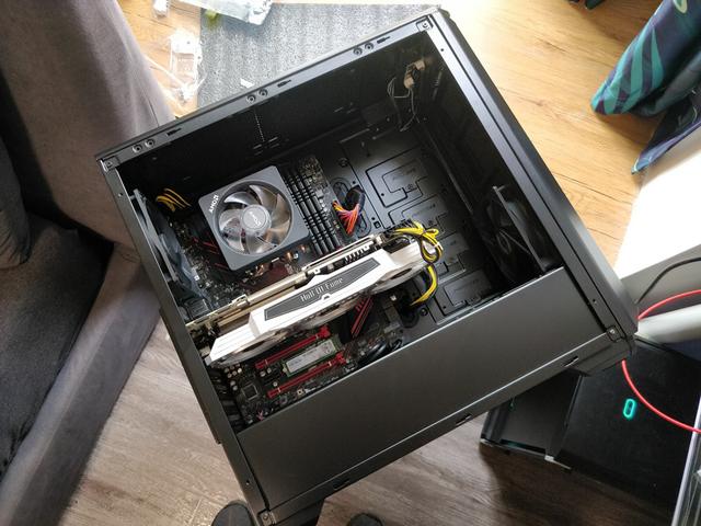 8000組裝一臺R7-2700X八核獨顯主機 每一分錢都花在刀刃上