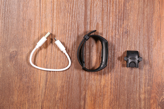 榮耀手環(huán)4評測 榮耀手環(huán)4值得買嗎？