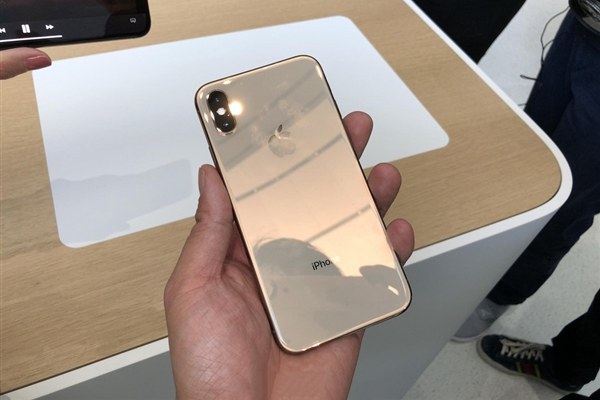 iPhone XS金色版真機(jī)圖賞 COP封裝劉海屏