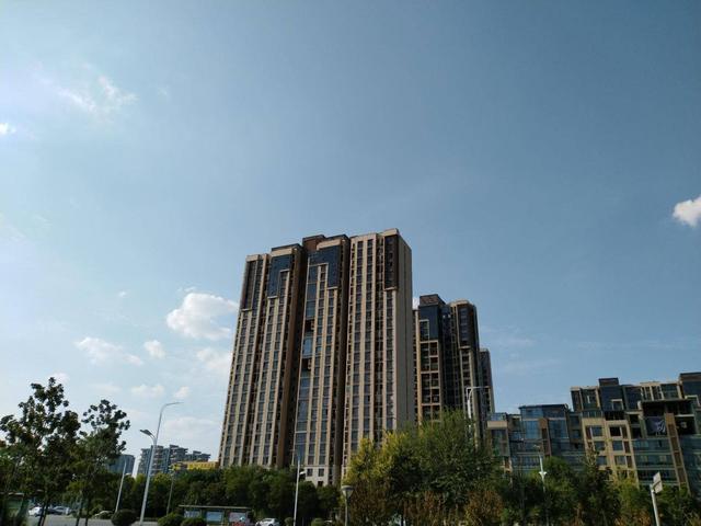 榮耀8X MAX和小米MAX3哪個好？小米max3對比8x max區別