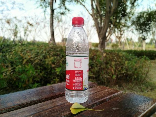 榮耀8X MAX和小米MAX3哪個好？小米max3對比8x max區別