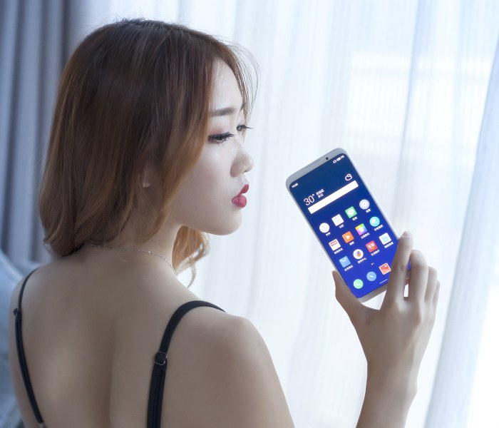 魅族16X汝窯白美女圖賞 手機真美人更美！(2/10)