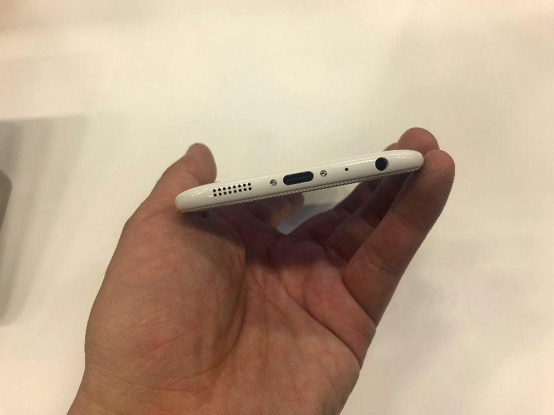 魅族16X汝窯白美女圖賞 手機真美人更美！(10/10)