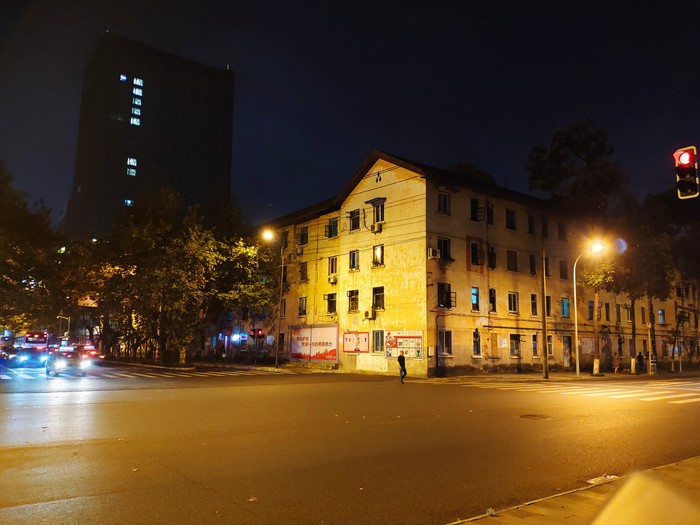 魅族16X和小米8青春版哪個好?魅族16X對比小米8青春版評測