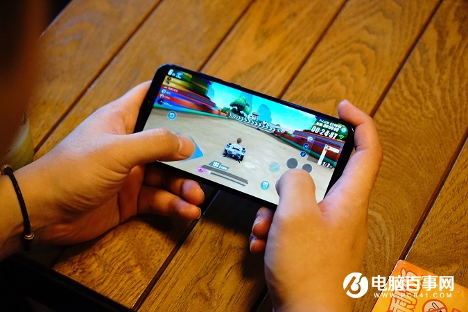 vivo Z1和榮耀8X哪個好?榮耀8X和vivo Z1區別對比