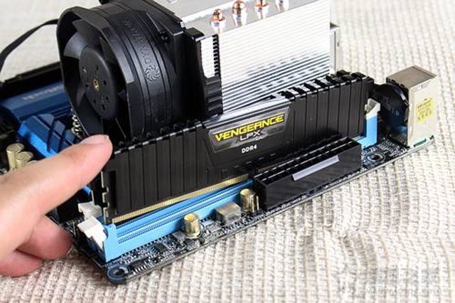 電腦升級內(nèi)存需要注意什么？小白增加內(nèi)存條之前必須注意這些事項