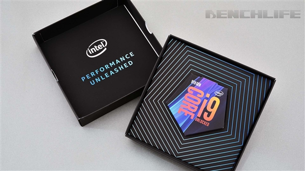Intel i9-9900K評(píng)測(cè)樣品前瞻:特制五邊形小盒子